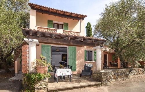 Gorgeous Home In Querciolo With Swimming Pool