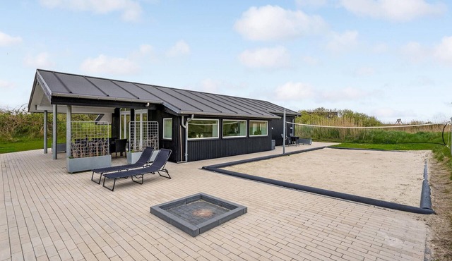 Gorgeous home in Rømø with WiFi