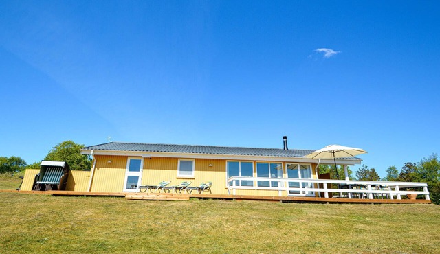 Gorgeous home in Rømø with kitchen