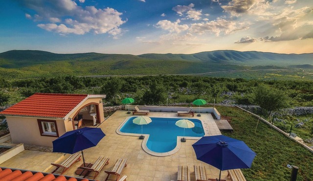 Gorgeous home in Radosic