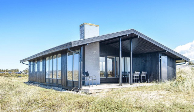 Gorgeous home in Ringkøbing with WiFi