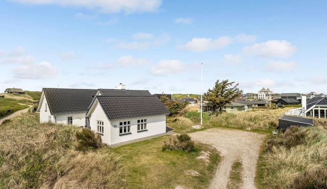 Gorgeous home in Ringkøbing with sauna