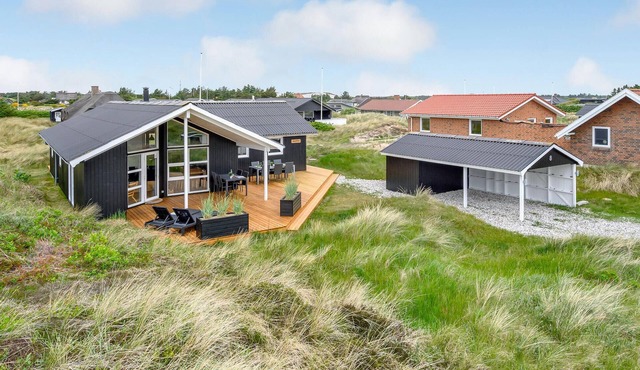Gorgeous home in Ringkøbing with sauna