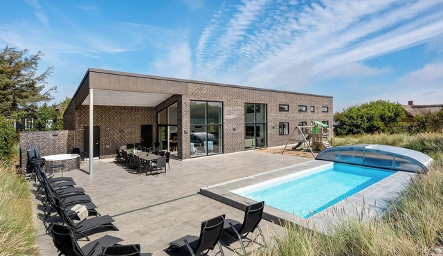 Gorgeous home in Ringkøbing with sauna