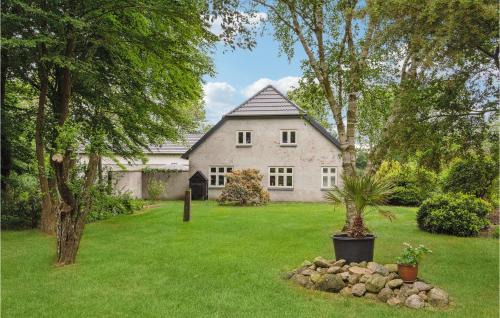 Gorgeous Home In Ringkøbing With Wifi