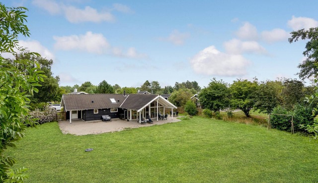 Gorgeous home in Rødby with WiFi