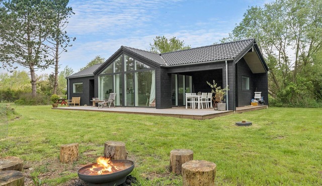 Gorgeous home in Rødby with WiFi