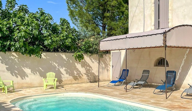 Gorgeous home in Rognonas with WiFi