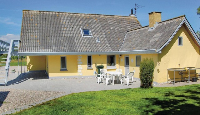 Gorgeous home in Rudkøbing with WiFi