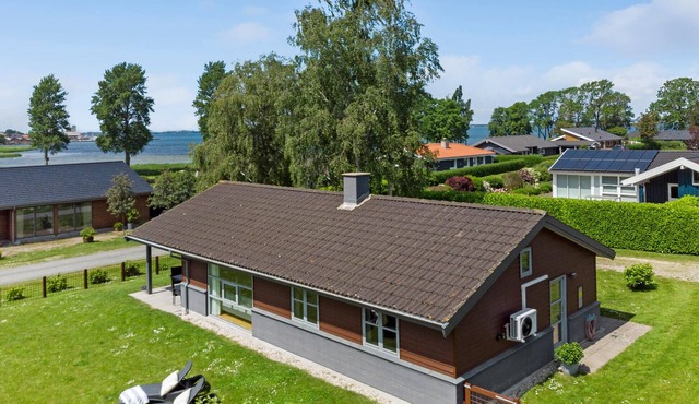 Gorgeous home in Stubbekøbing with WiFi
