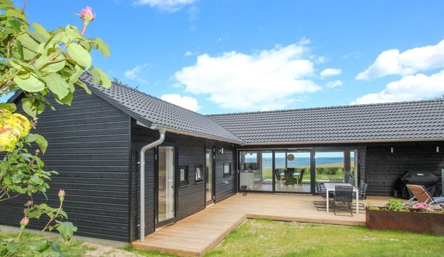 Gorgeous home in Samsø with WiFi