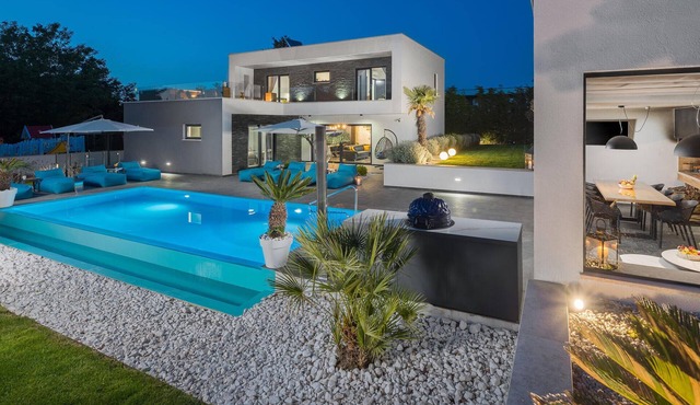 Gorgeous home in Sivati