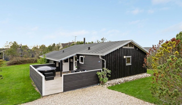 Gorgeous home in Snedsted with sauna