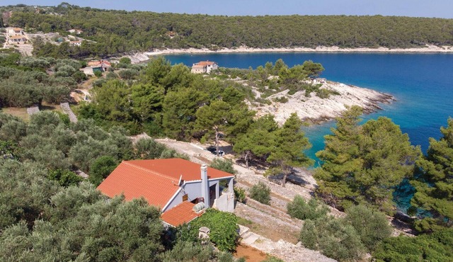 Gorgeous home in Tankaraca with WiFi