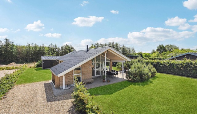 Gorgeous home in Tarm with WiFi