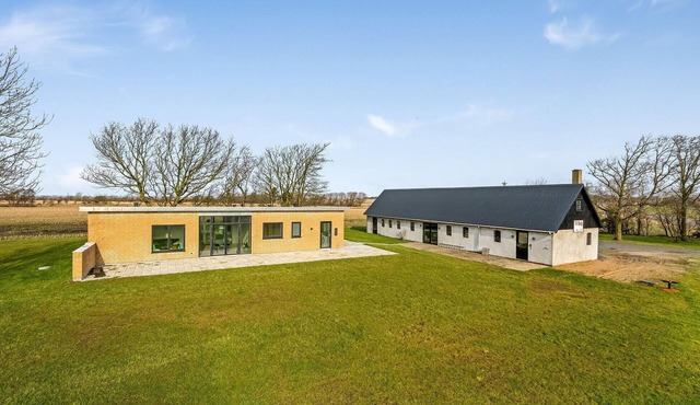 Gorgeous home in Tarm with WiFi