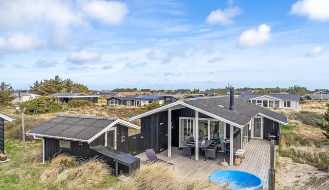 Gorgeous home in Thisted with kitchen