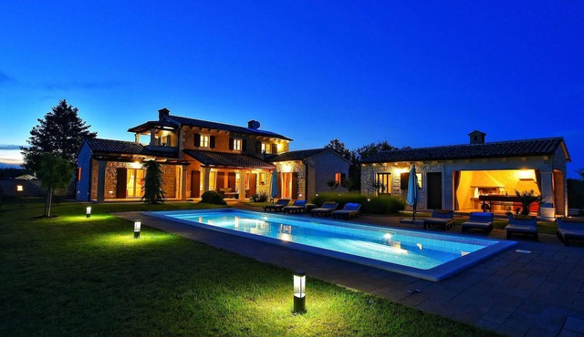 Gorgeous home in Tinjan