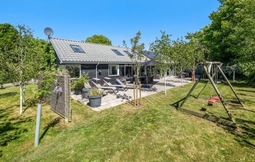 Gorgeous Home In Tisvildeleje With Sauna