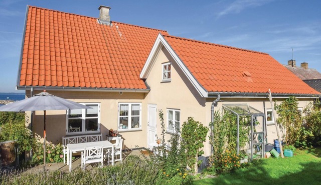 Gorgeous home in Tranekær with kitchen