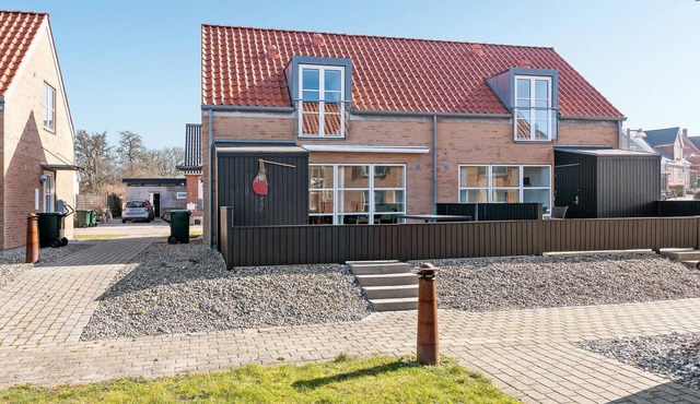 Gorgeous home in Tranekær with kitchen