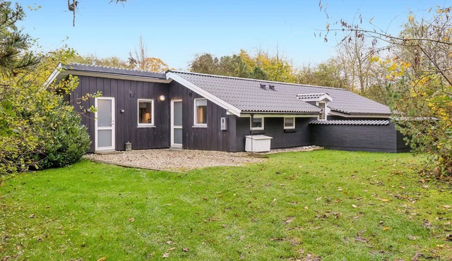 Gorgeous home in Tranekær with kitchen