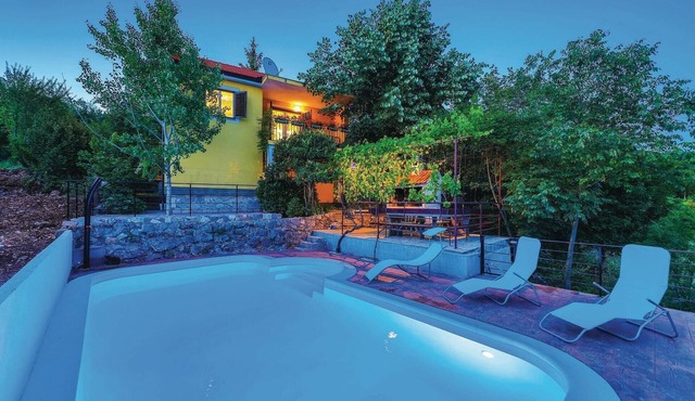 Gorgeous home in Trilj