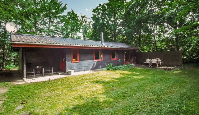 Gorgeous home in Ulfborg with WiFi