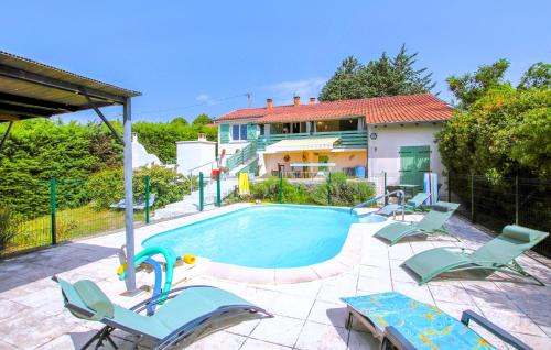 Gorgeous Home In Veyras