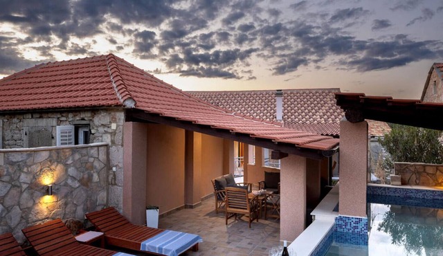 Gorgeous home in Zastrazisce