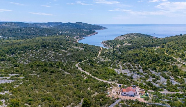 Gorgeous home in Zirje with WiFi