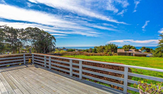 Gorgeous Home Located in Sereno Del Mar w/Ocean Views, Deck, Free WiFi