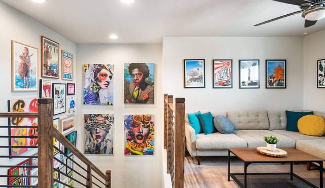 Gorgeous home minutes from F1, Airport & Downtown Austin!