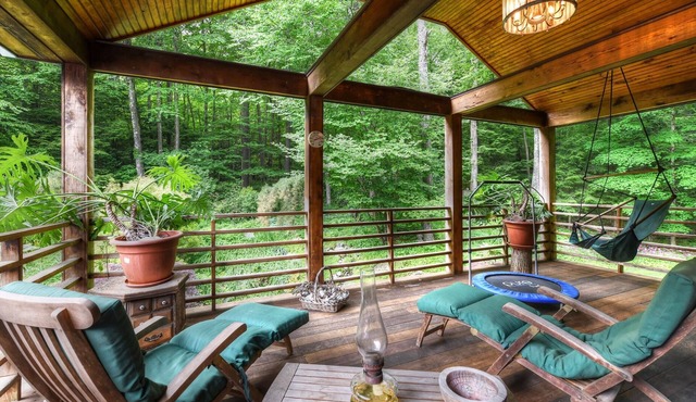 Gorgeous Home, Nature Lover's Delight in the Heart of the Berkshires
