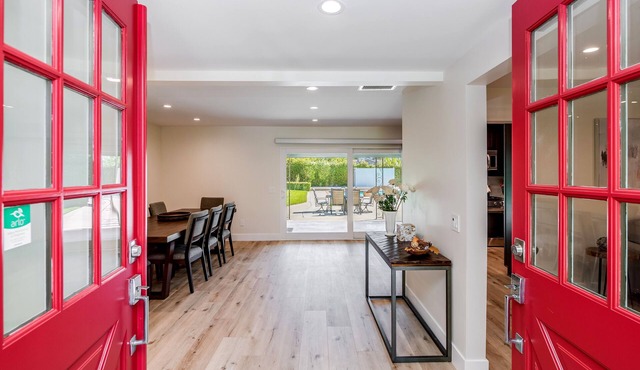 Gorgeous Home w/Pool - Perfect for the Family
