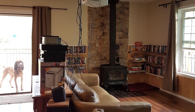 Gorgeous Lake Front Cabin for rent