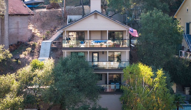 Gorgeous lake house property! Newly renovated with breath taking views!