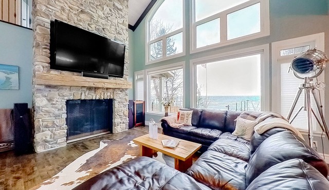 Gorgeous Lake Huron home with beach access, kayak, & fireplace - dog-friendly