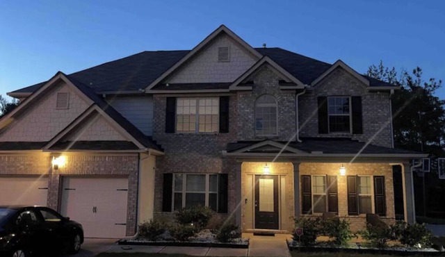 Gorgeous Lakefront Beautiful New Property