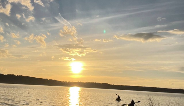 Gorgeous Lakefront Escape on Owasco Lake, Paddle Boats, Kayaks, Sunset Views
