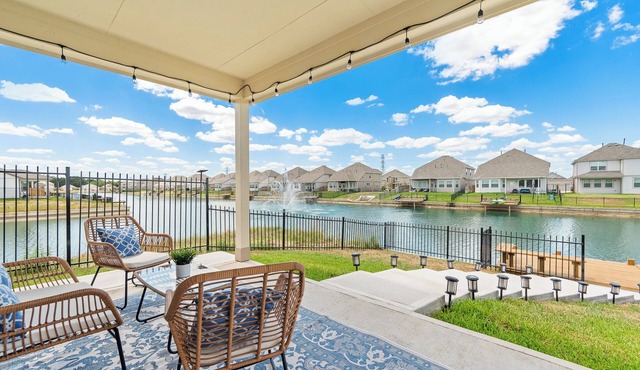 🌸Gorgeous Lakeview in the Heart of Katy🌸