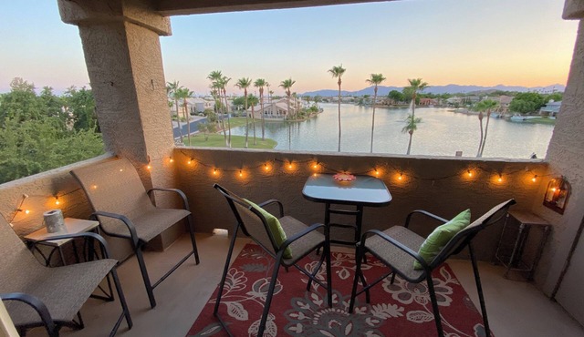 Gorgeous Lakeview Resort Style Condo