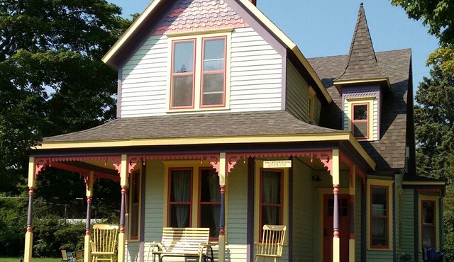 Gorgeous Large Victorian House In Elberta/Frankfort Area