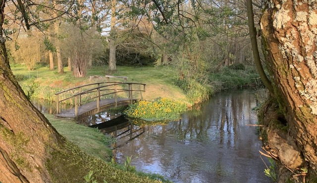 Gorgeous Little Mill House near Stonehenge