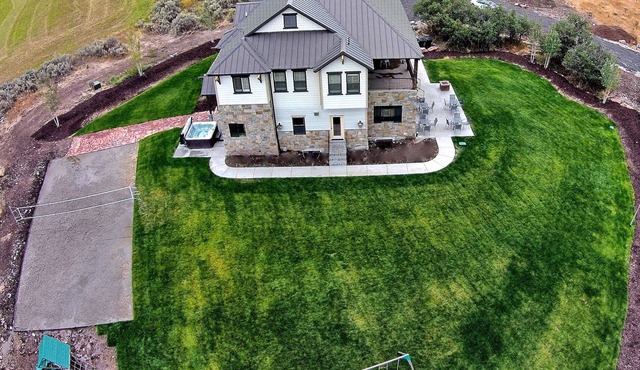 Gorgeous Lodge, Perfect for Family Reunions, PRIVATE POOL, Hot Tub, Wifi