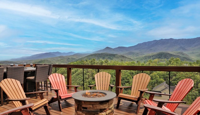 GORGEOUS Luxury Cabin! Staggering VIEWS! Theater! Gaming! HUGE Decks! Fire Pits!