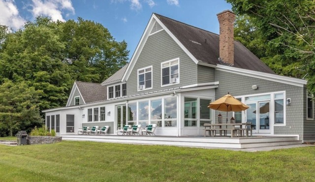 Gorgeous Luxury Home, Panoramic Mountain View!