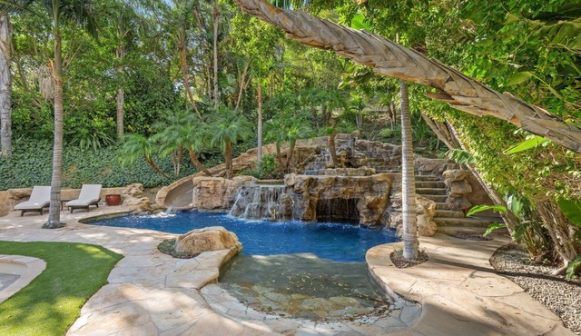 Gorgeous Malibu Adjacent Tropical Home with Resort Backyard
