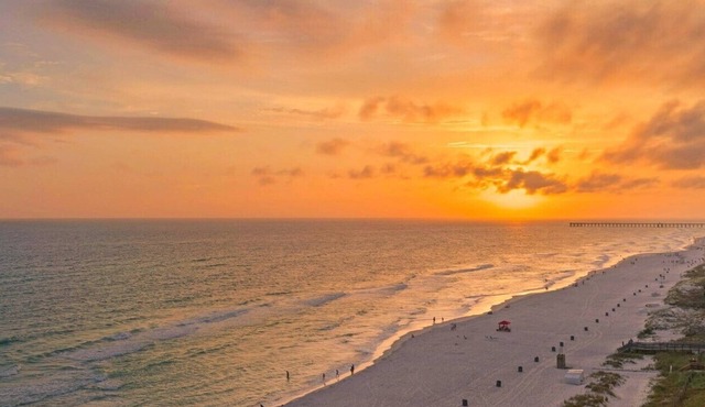 Gorgeous Master with Gulf View! Free round of Golf & Activities Every Day!