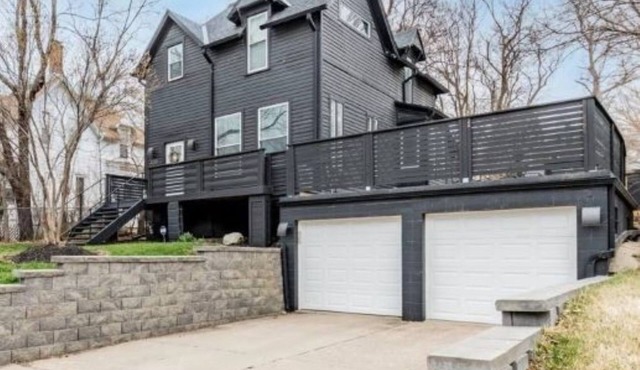 Gorgeous Midtown 3 Bedroom Home